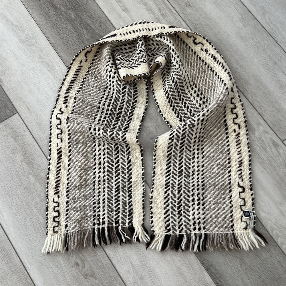 Black and Cream Wool Scarf